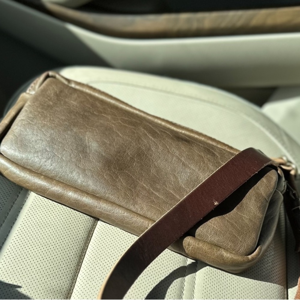 Go Forth Goods Top Zip Sage Bison Fanny